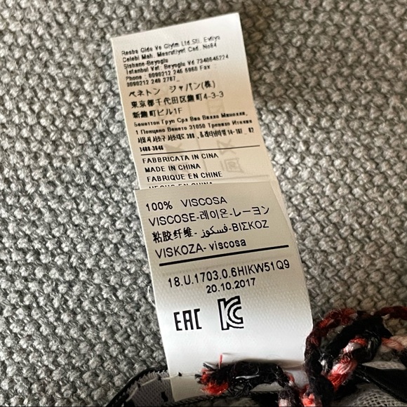 Sisley Black and White Stripes Scarf - Picture 4 of 6